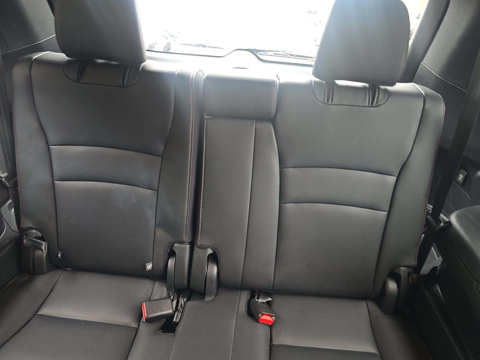 2021 Honda Pilot Black Edition AWD