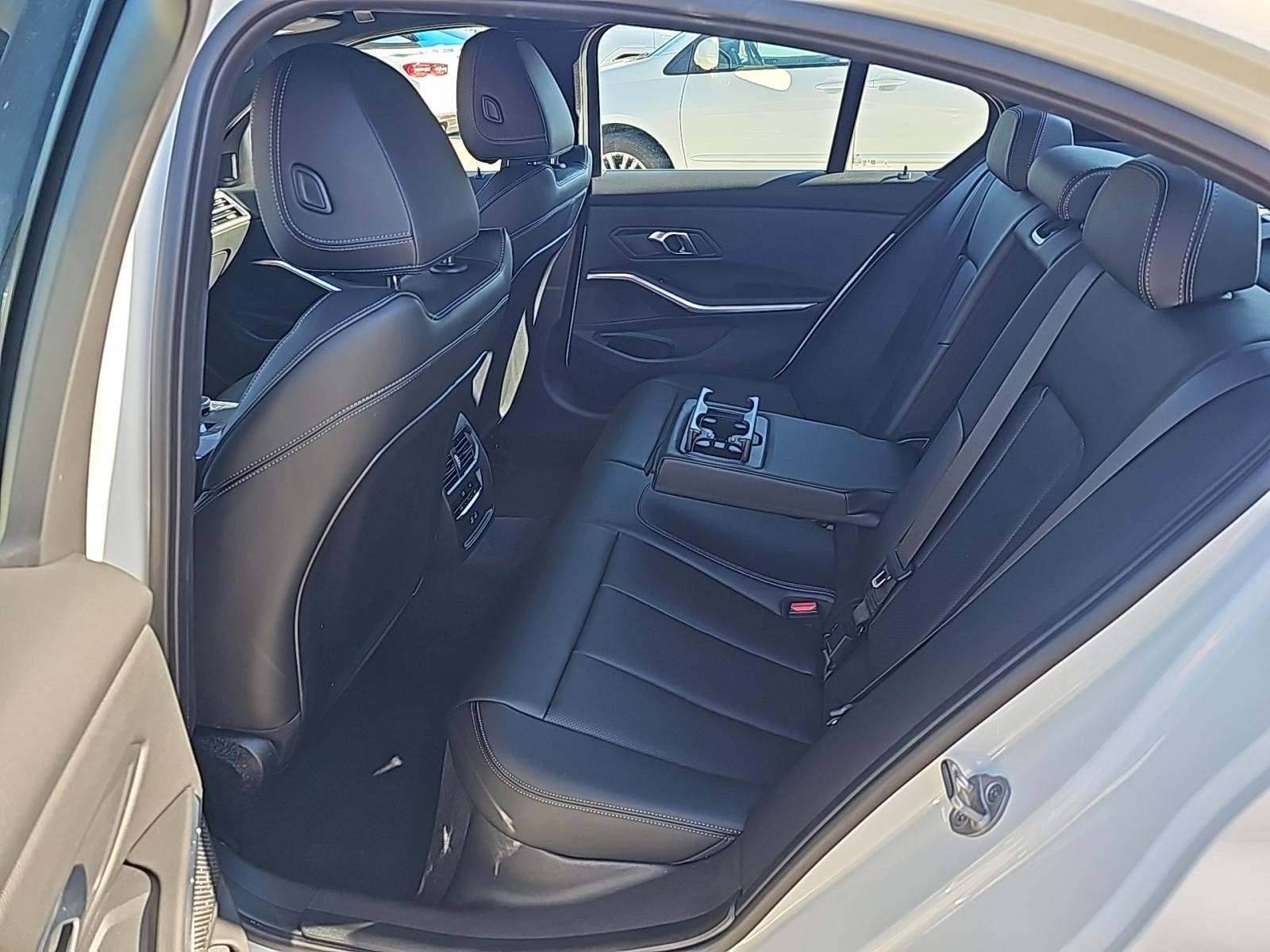 2025 BMW 3 Series 330i xDrive AWD