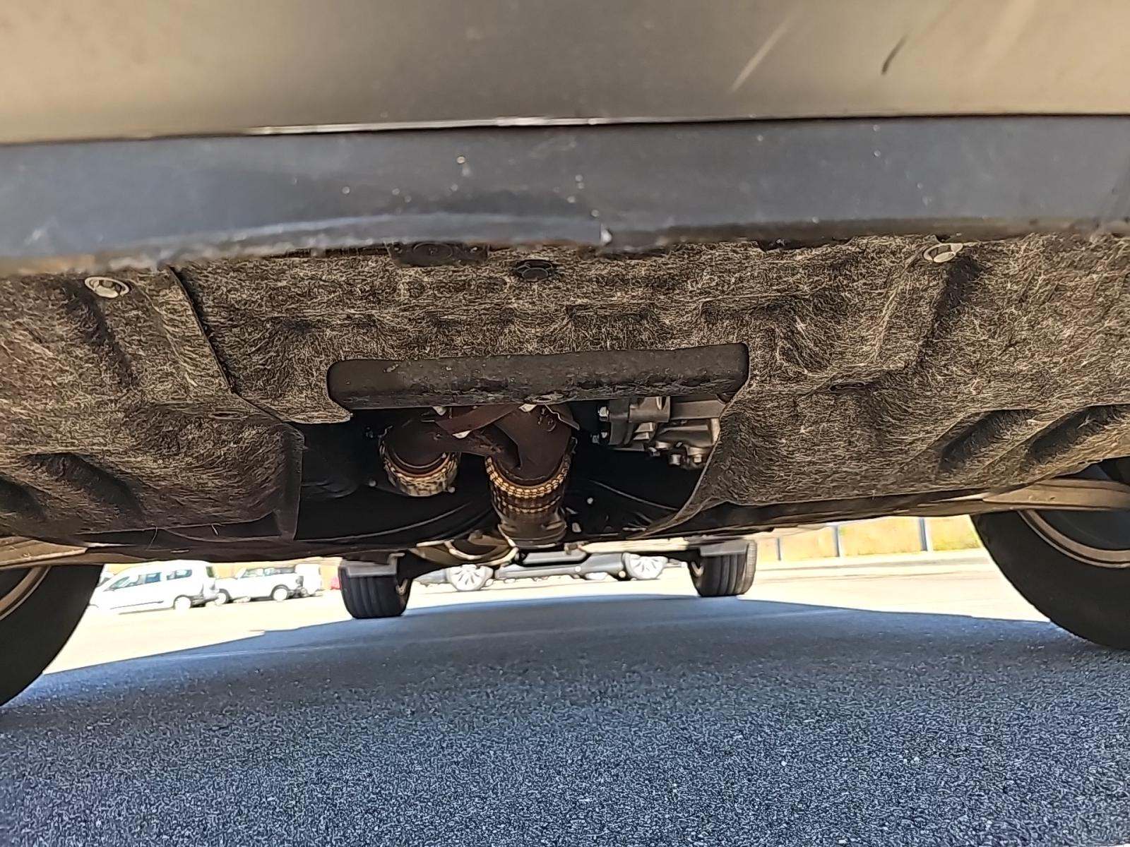 2024 Nissan Pathfinder SL FWD