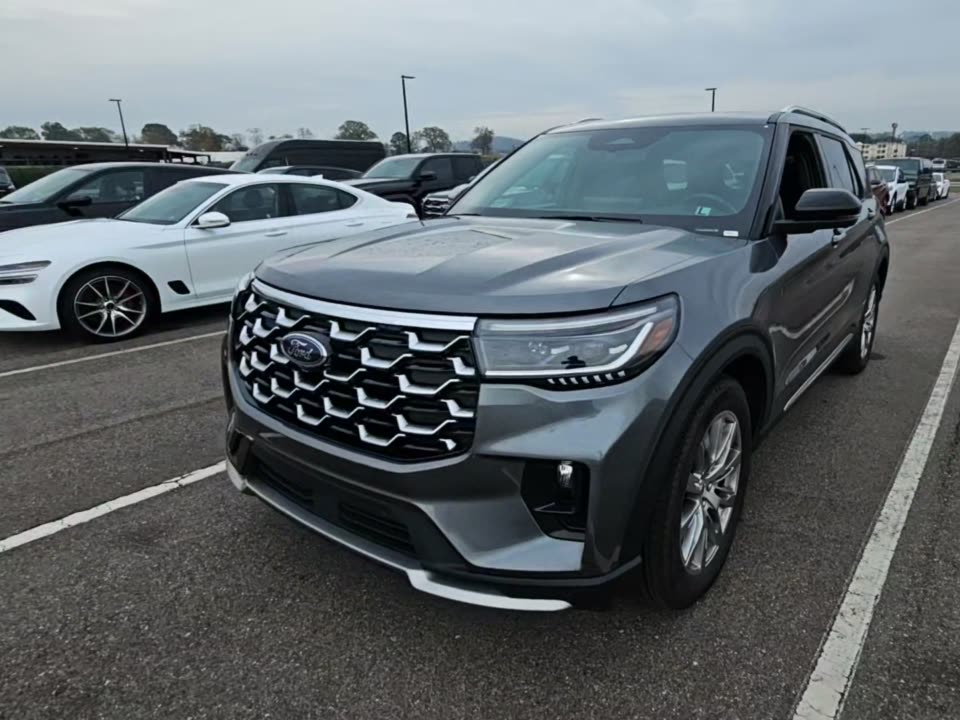 2025 Ford Explorer Platinum RWD