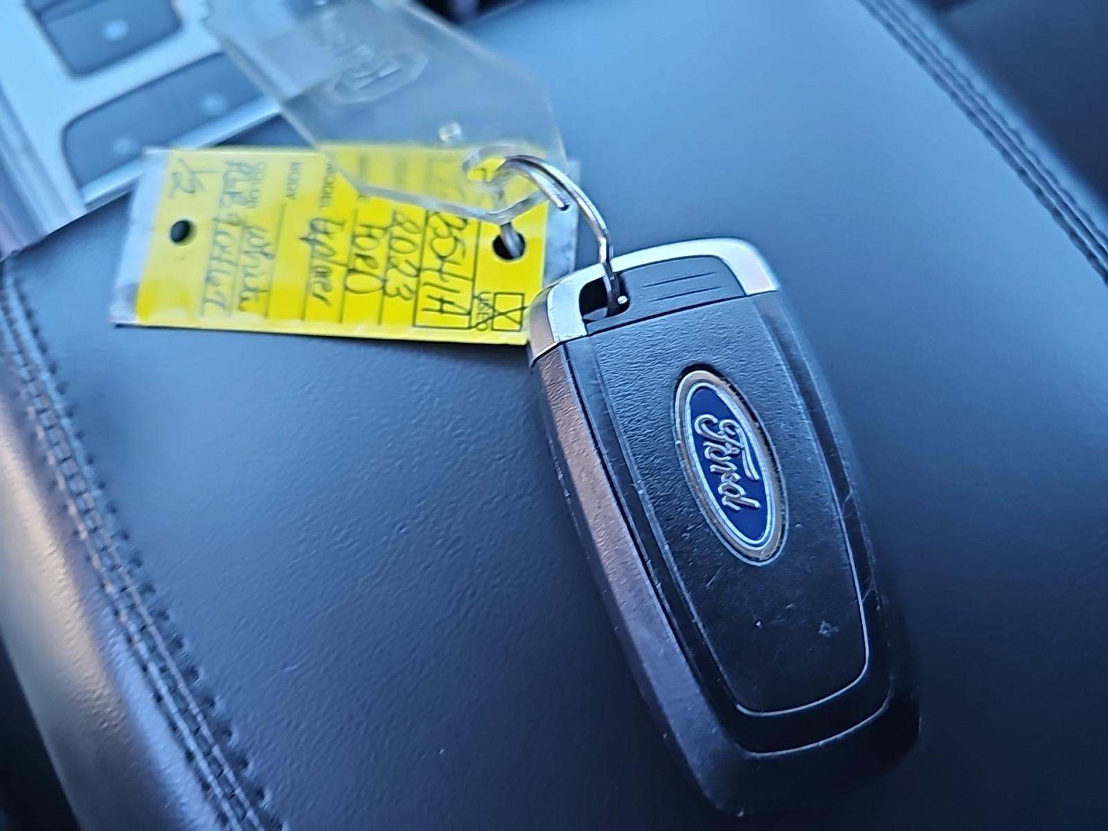 2023 Ford Explorer XLT RWD