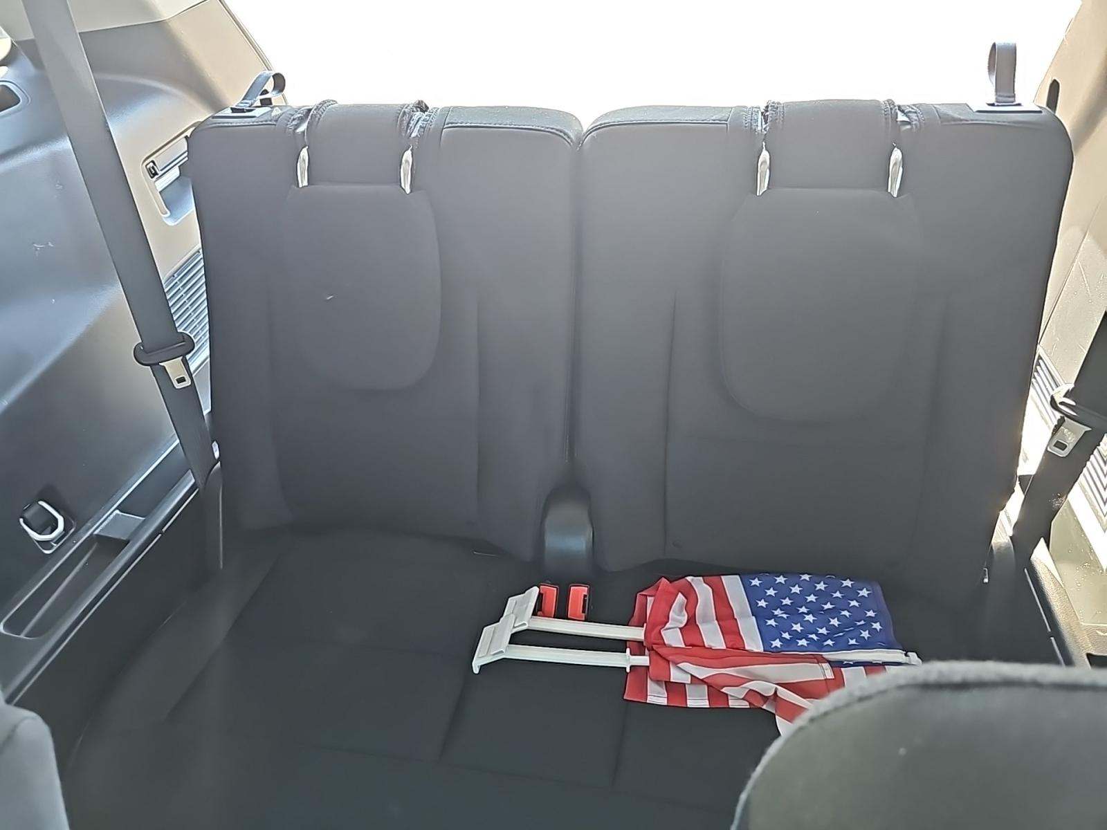 2023 Ford Explorer XLT RWD