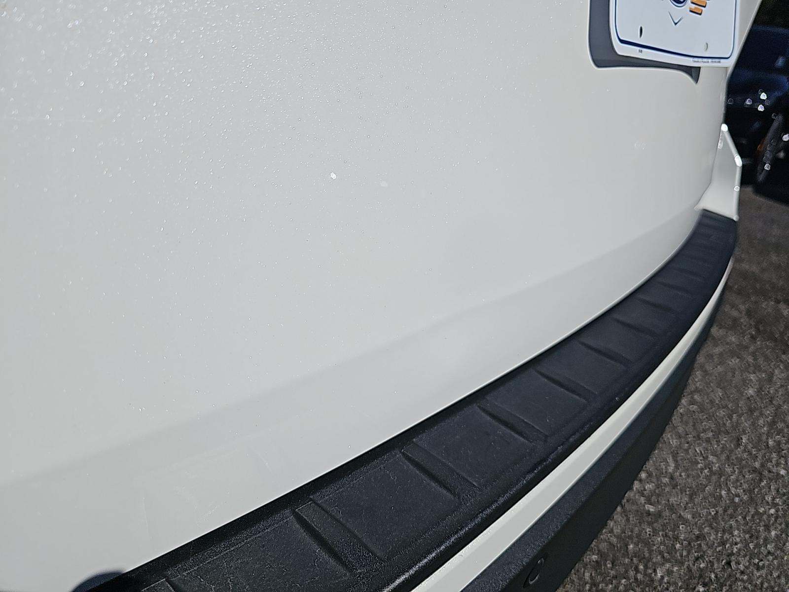 2023 Ford Explorer XLT RWD