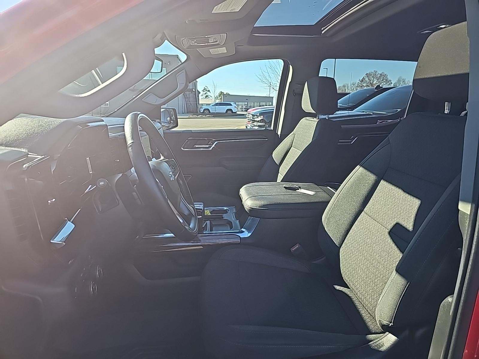 2023 Chevrolet Silverado 1500 RST AWD