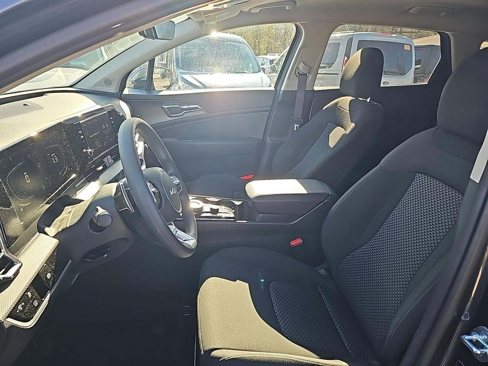 2025 Kia Sportage Hybrid LX FWD