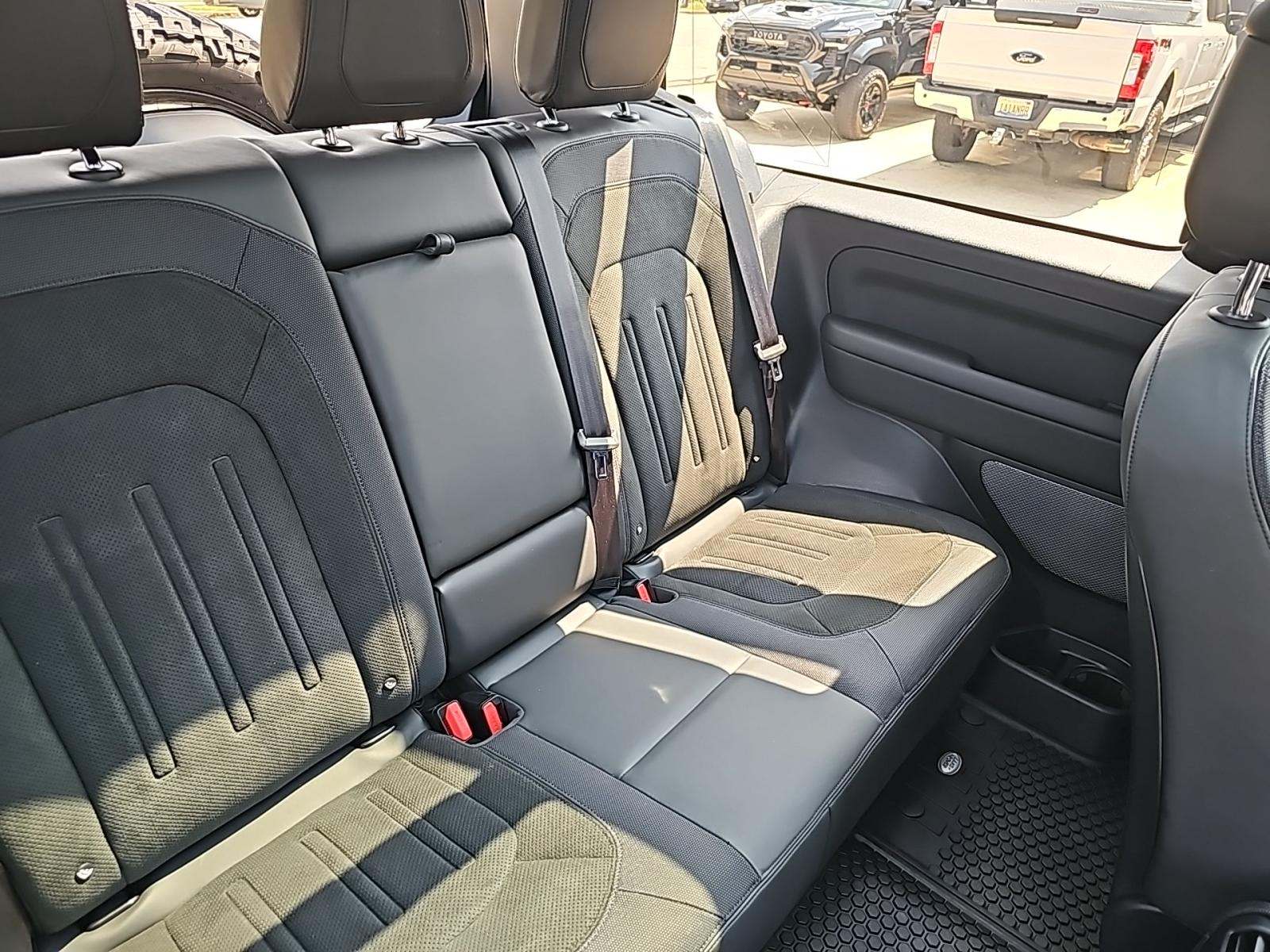 2023 Land Rover Defender 90 V8 Carpathian Edition AWD