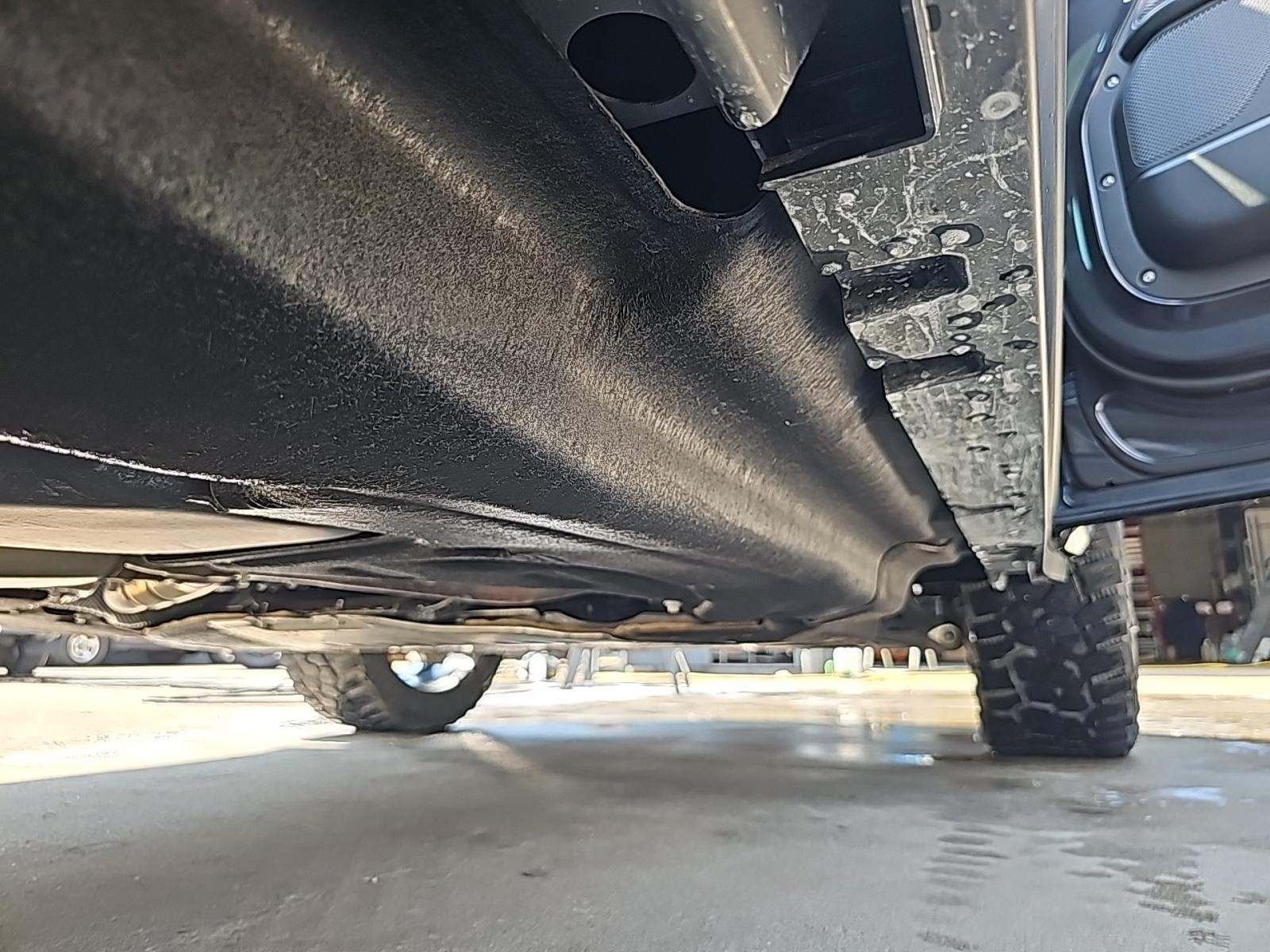 2023 Land Rover Defender 90 V8 Carpathian Edition AWD