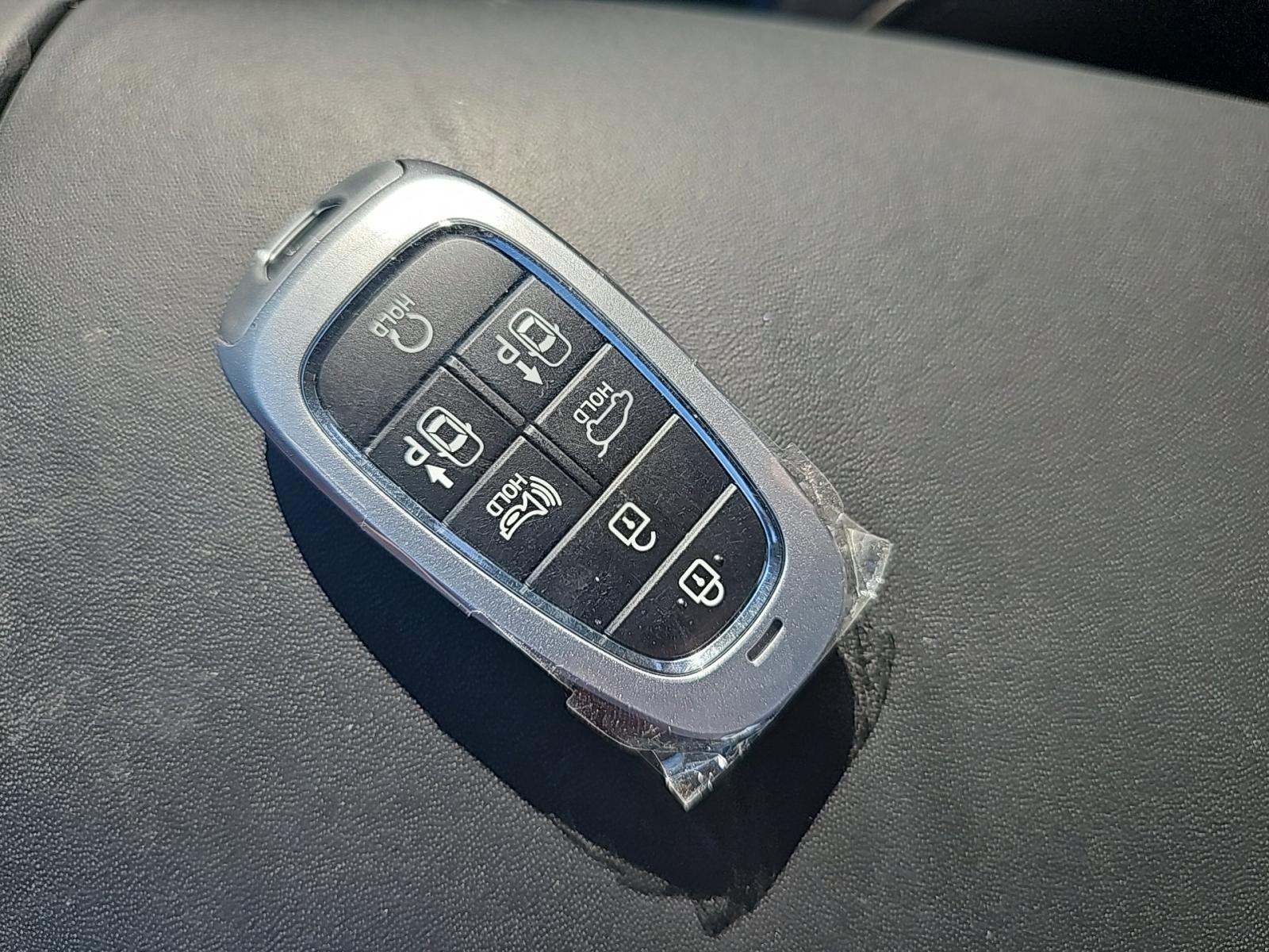 2022 Hyundai Santa Fe Limited FWD