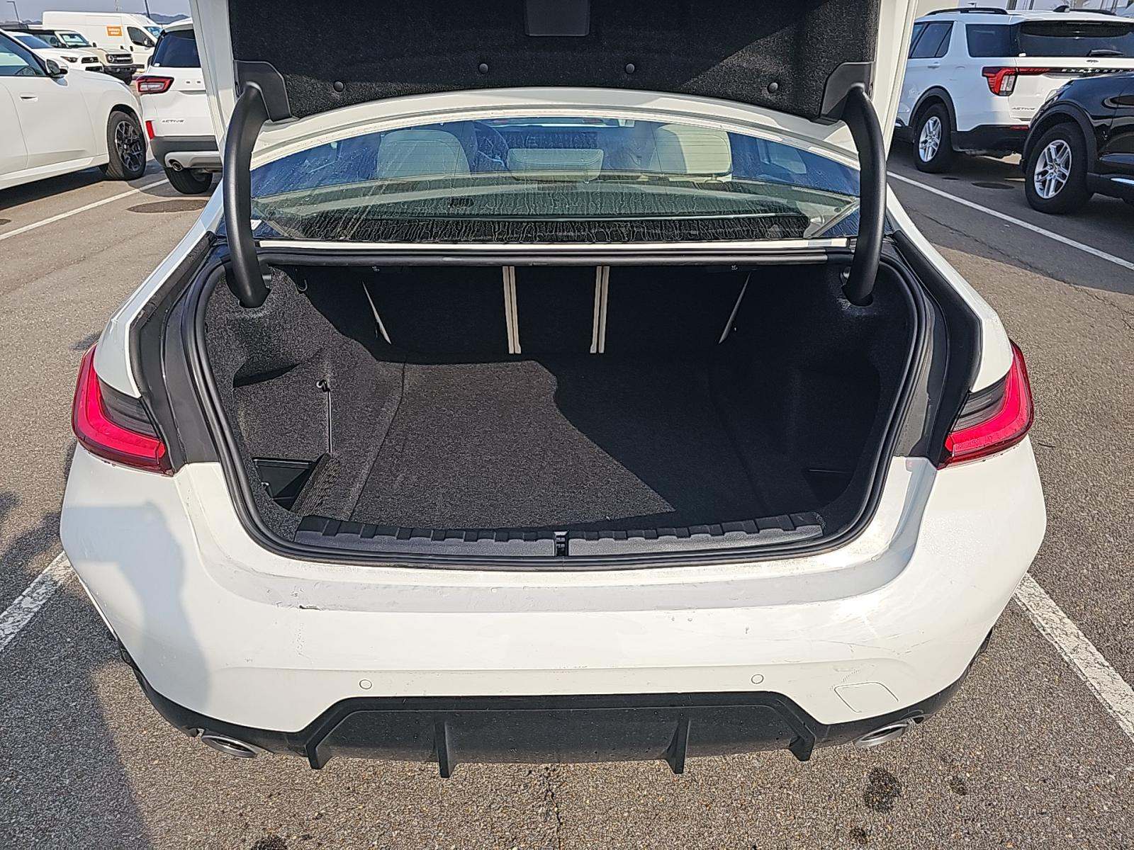 2025 BMW 3 Series 330i RWD