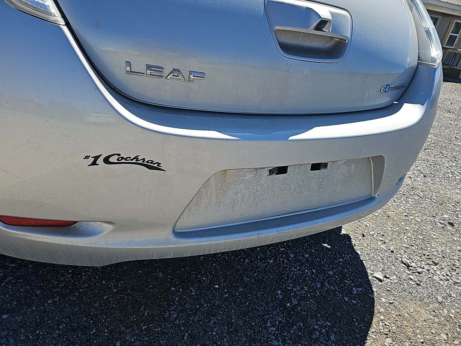 2016 Nissan LEAF SV FWD