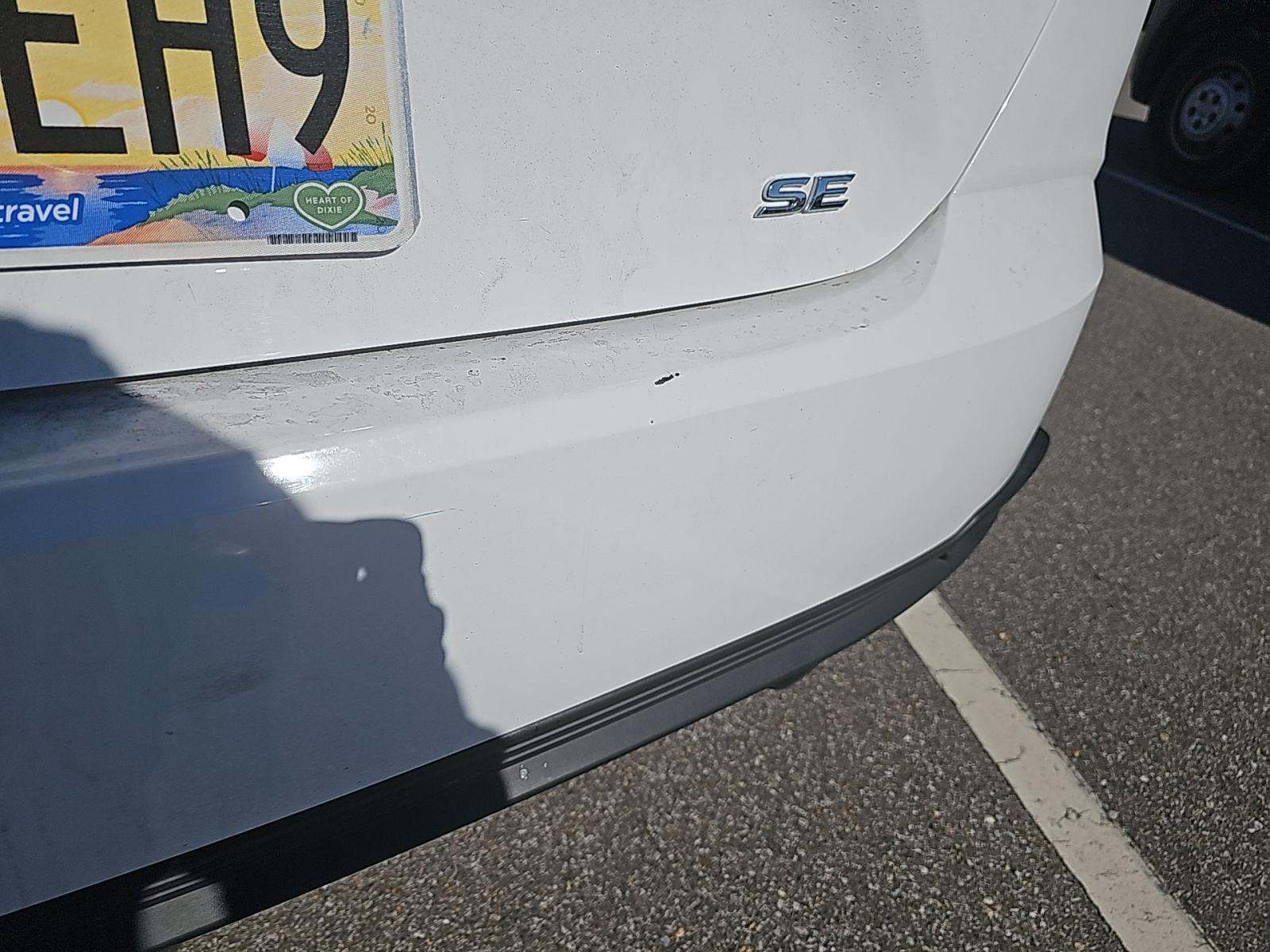 2025 Toyota Camry SE FWD