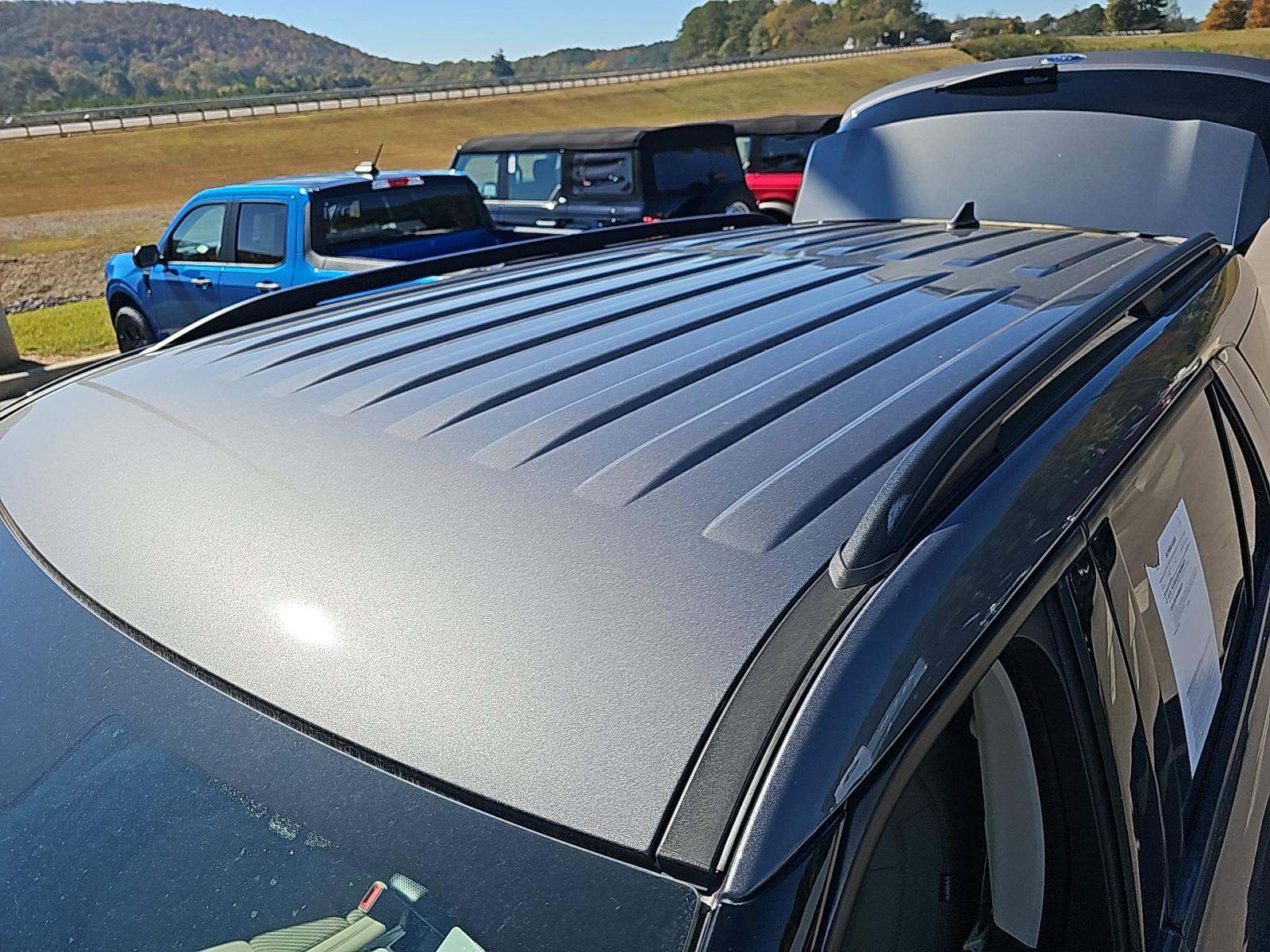 2023 Ford Explorer XLT RWD