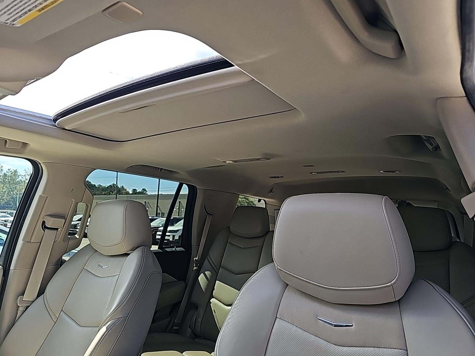 2020 Cadillac Escalade Luxury AWD