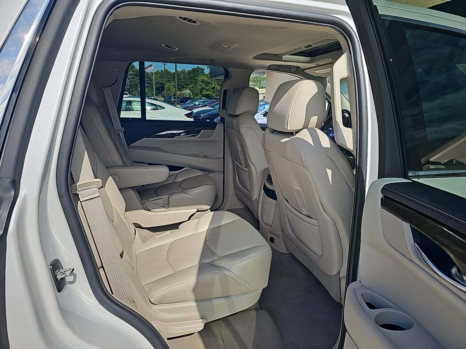 2020 Cadillac Escalade Luxury AWD