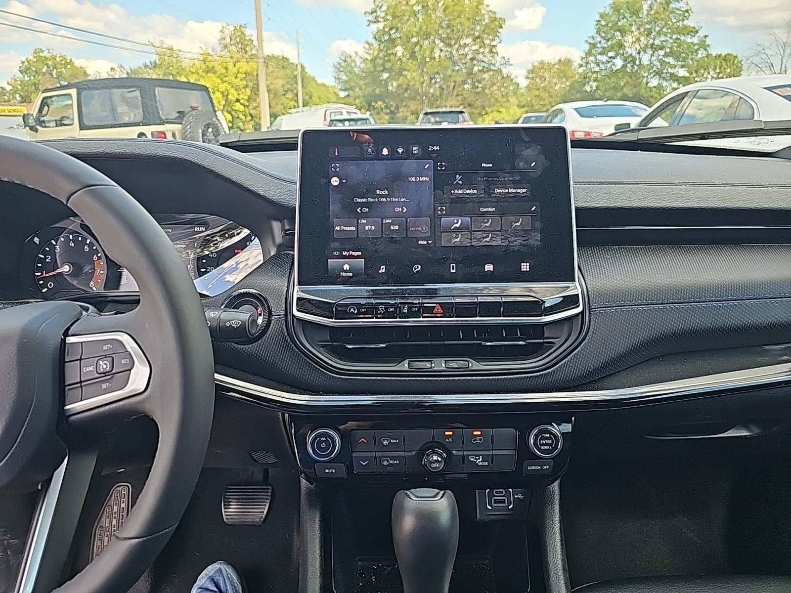 2025 Jeep Compass Latitude AWD