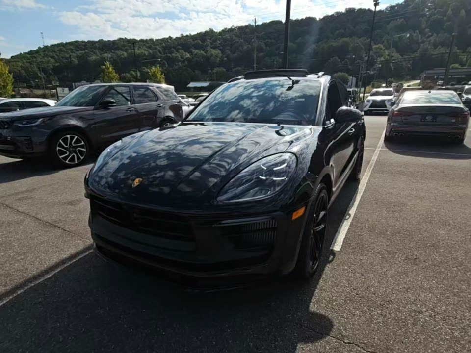 2022 Porsche Macan GTS