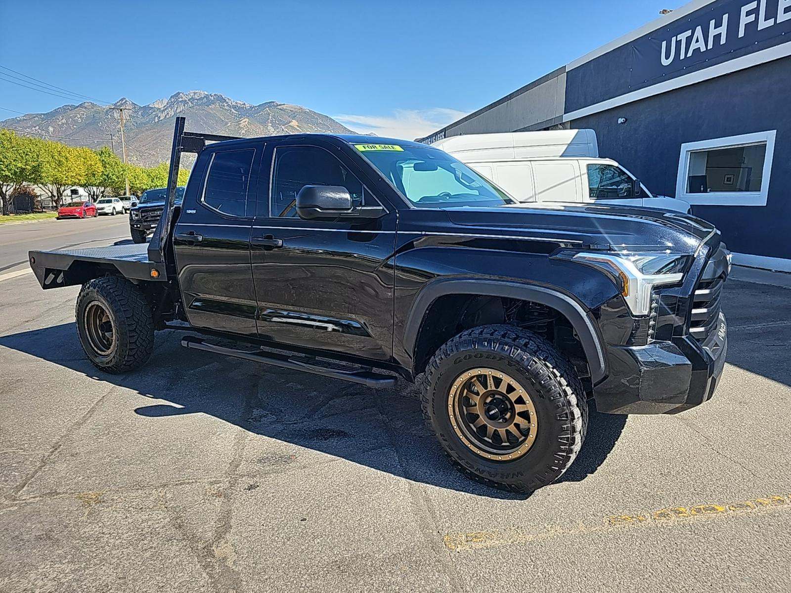 2022 Toyota Tundra SR5 AWD