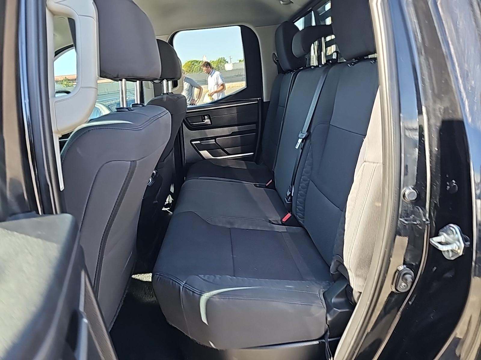 2022 Toyota Tundra SR5 AWD