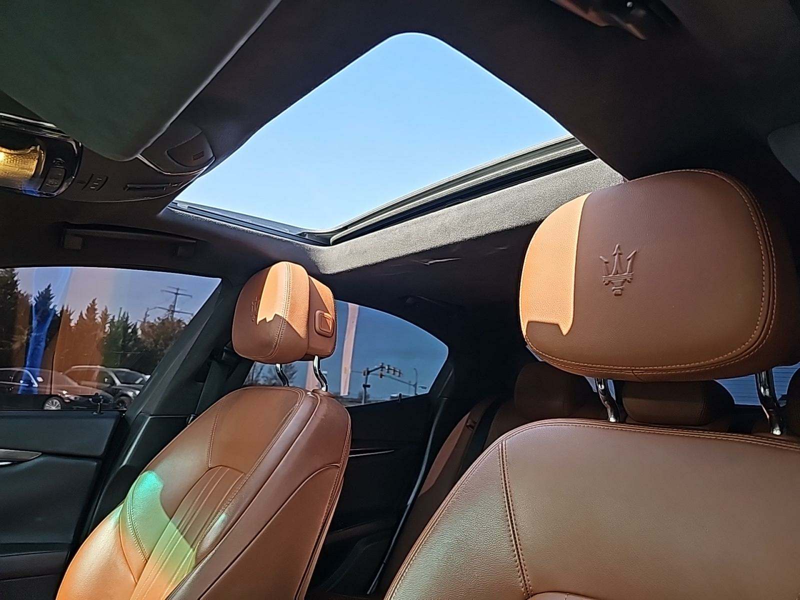 2016 Maserati Ghibli Base RWD