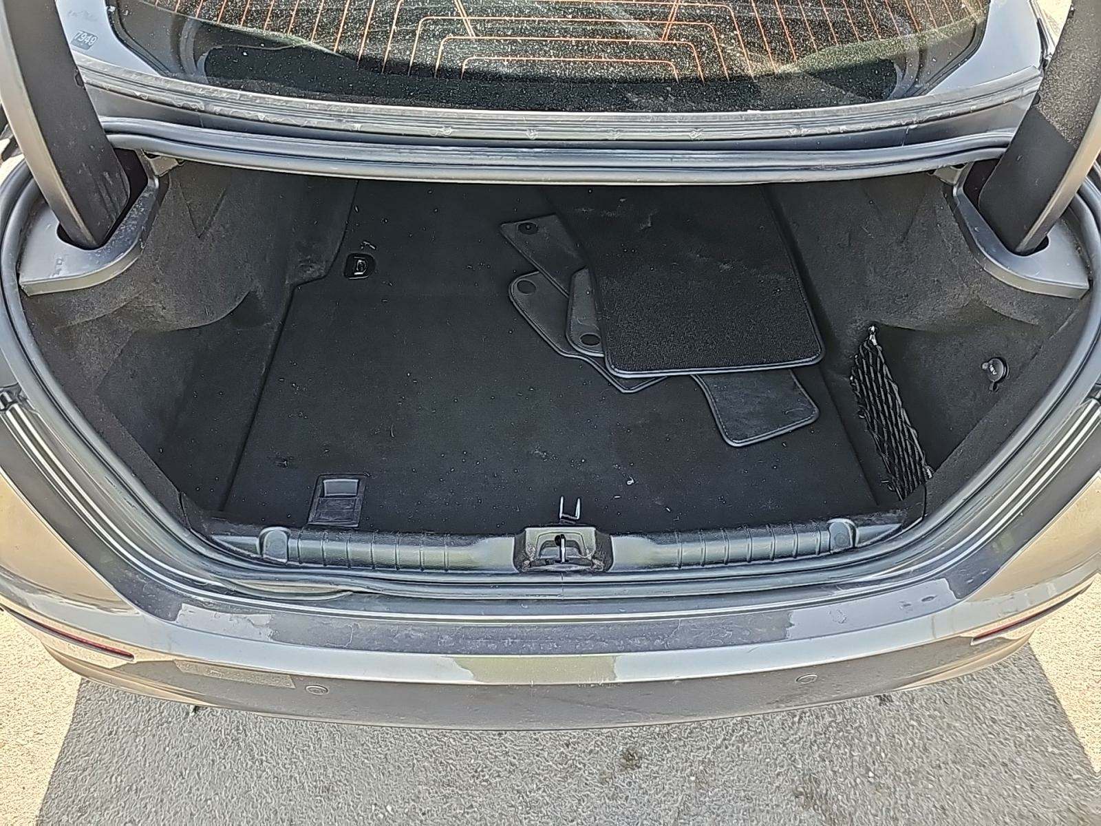 2016 Maserati Ghibli Base RWD