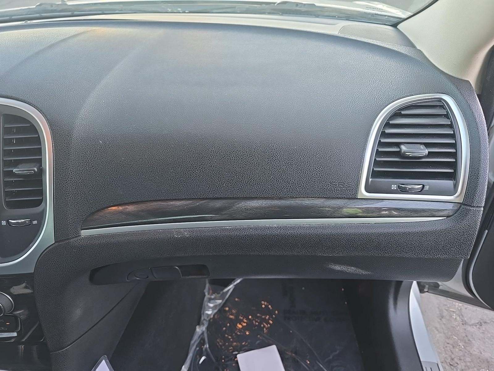 2022 Chrysler 300 Touring RWD