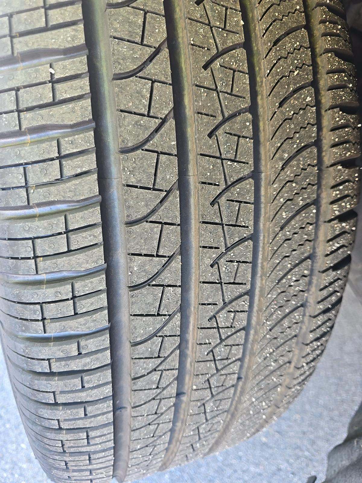 2023 Ford Explorer ST AWD