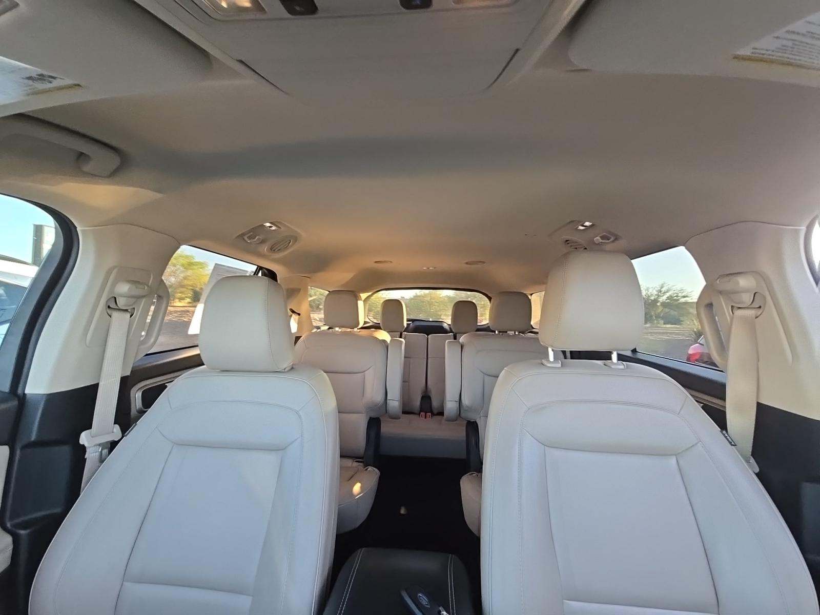 2022 Ford Explorer XLT RWD