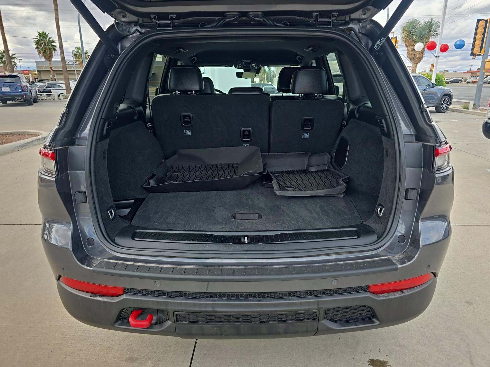 2022 Jeep Grand Cherokee Trailhawk AWD