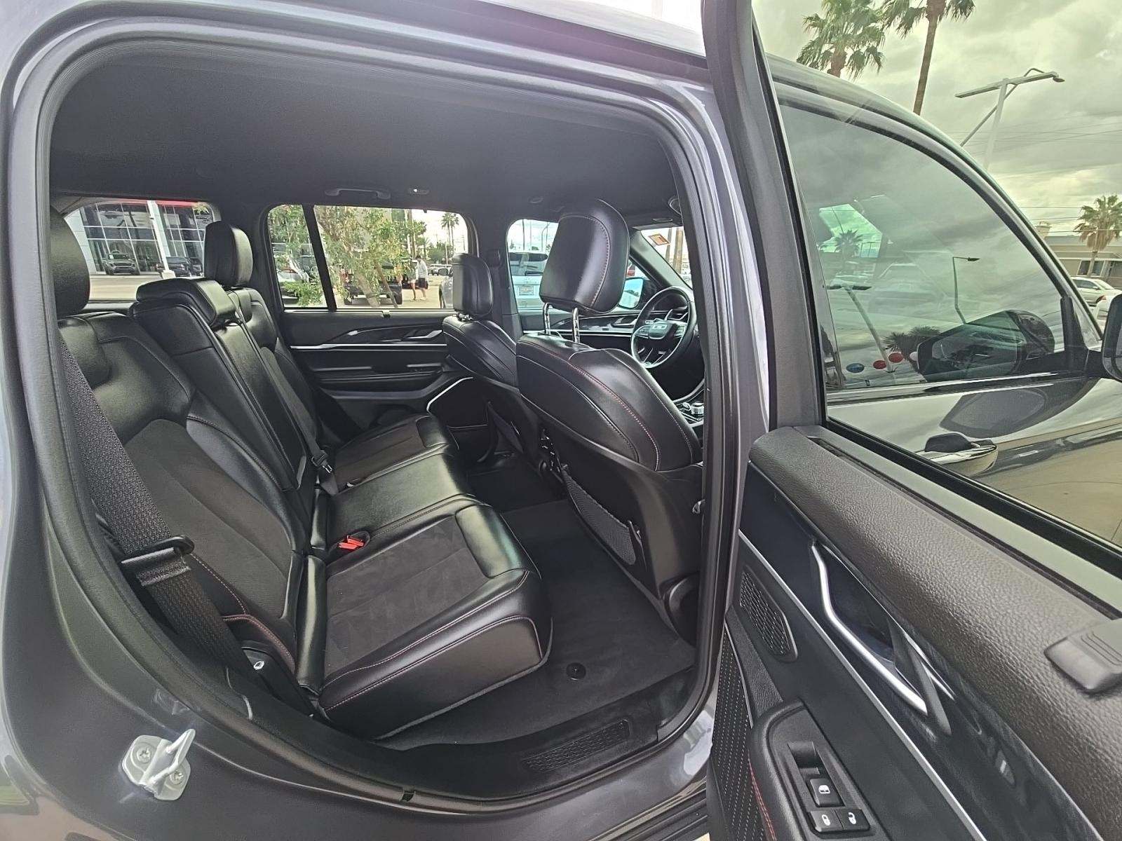 2022 Jeep Grand Cherokee Trailhawk AWD