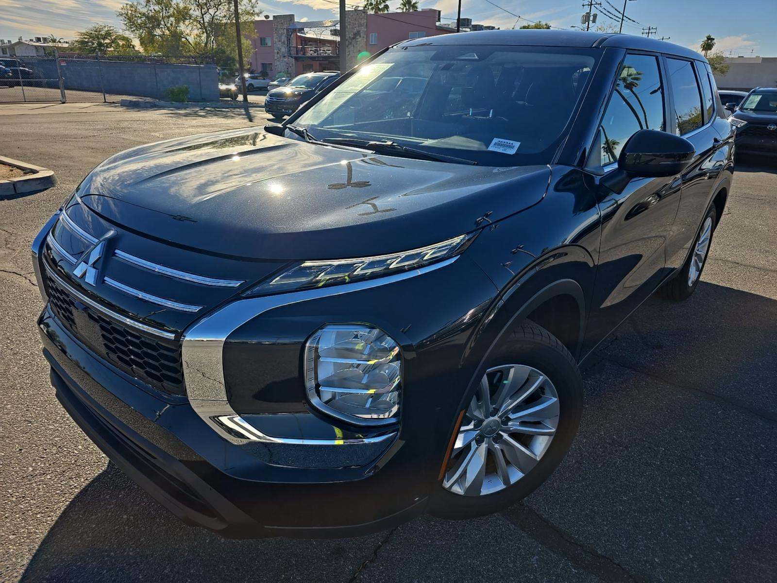 2025 Mitsubishi Outlander ES FWD