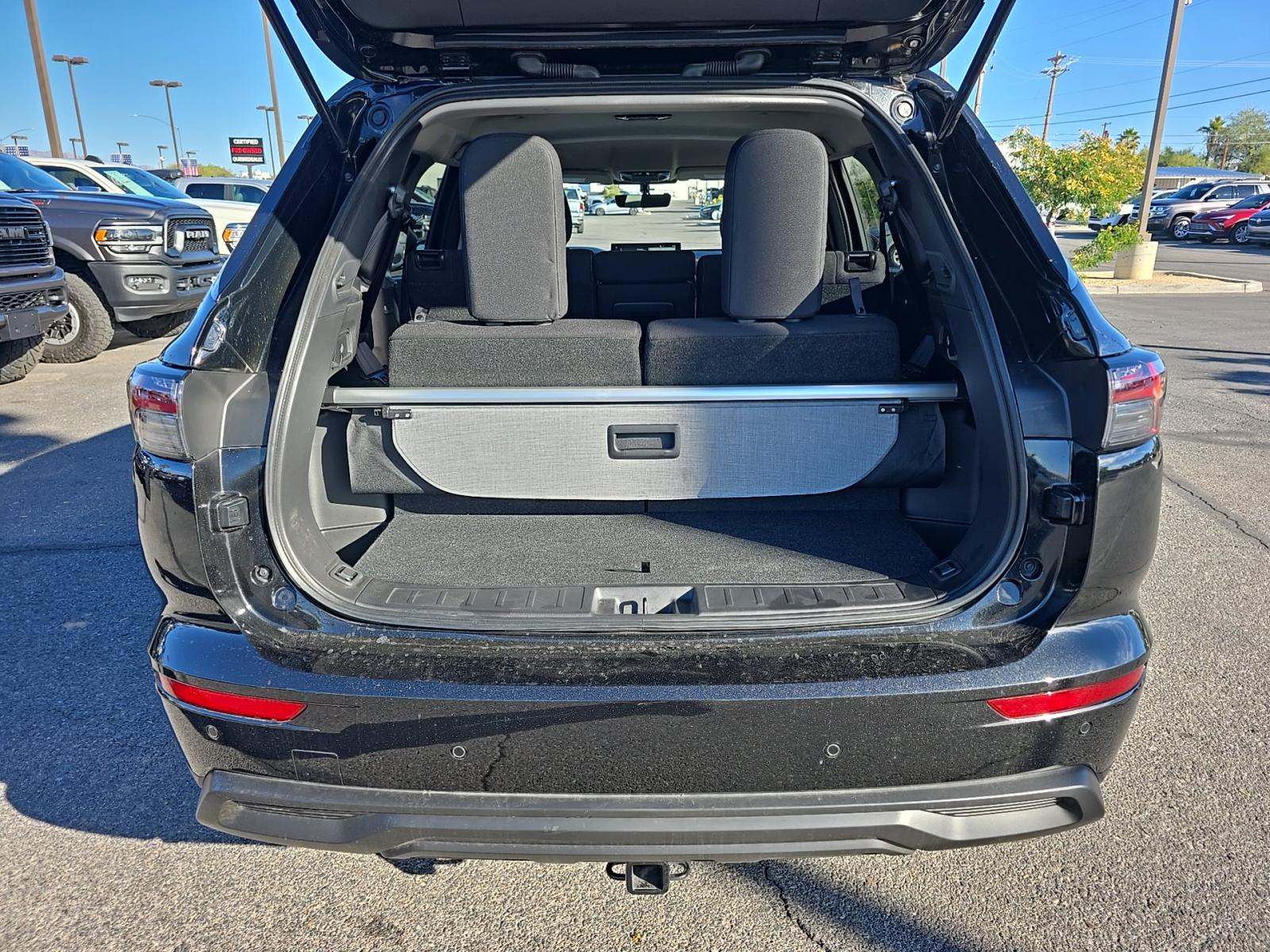 2025 Mitsubishi Outlander ES FWD