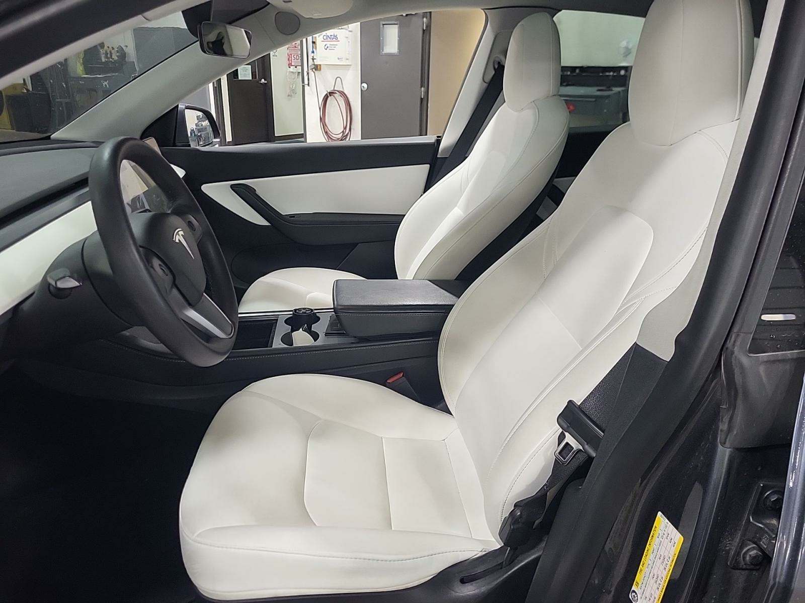 2022 Tesla Model Y Performance AWD