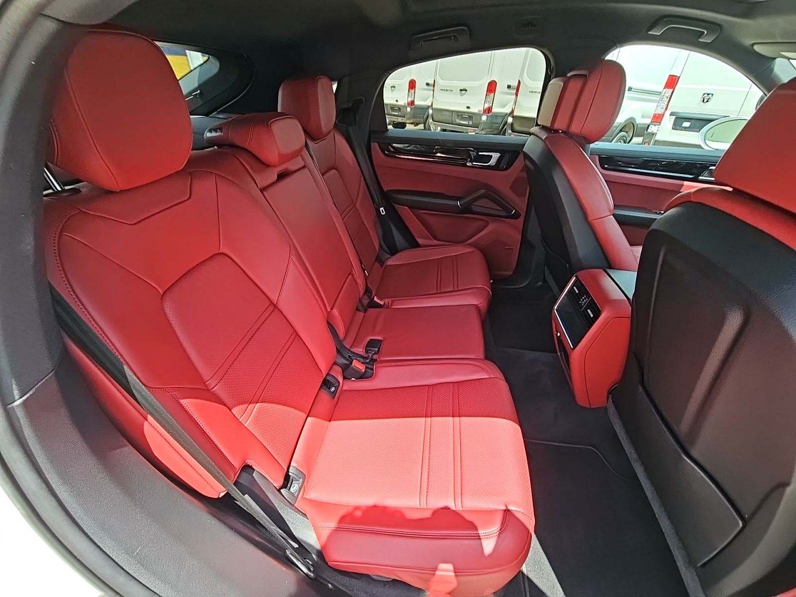 2022 Porsche Cayenne Base AWD