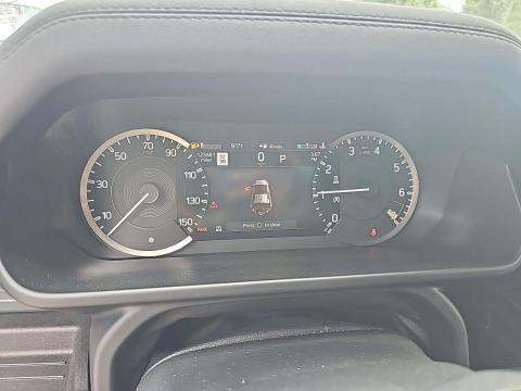 2023 Land Rover Defender 130 X-Dynamic SE AWD