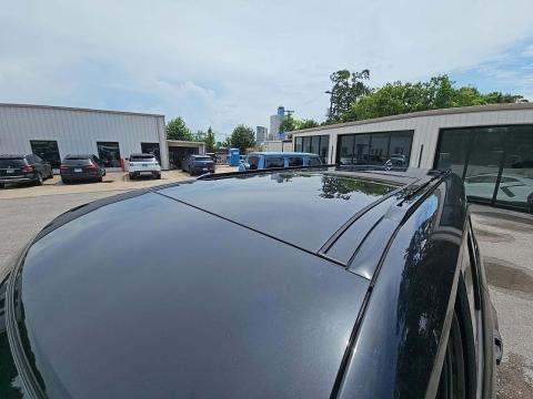 2023 Land Rover Defender 130 X-Dynamic SE AWD