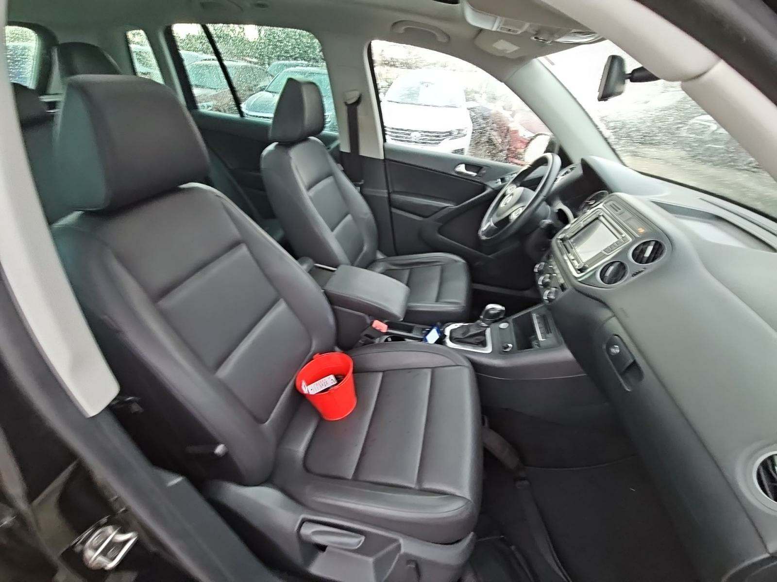 2017 Volkswagen Tiguan 2.0T Wolfsburg Edition FWD