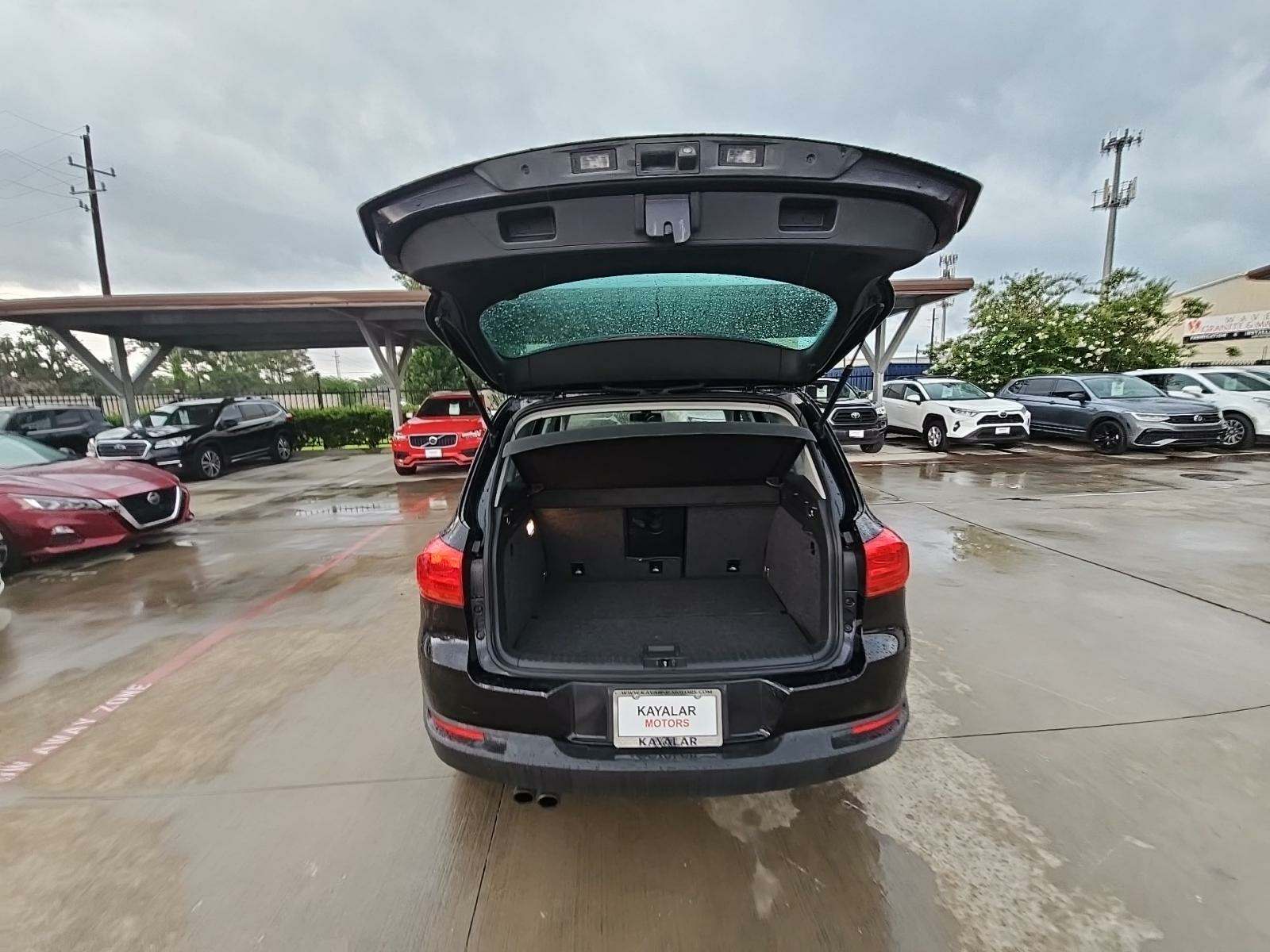 2017 Volkswagen Tiguan 2.0T Wolfsburg Edition FWD