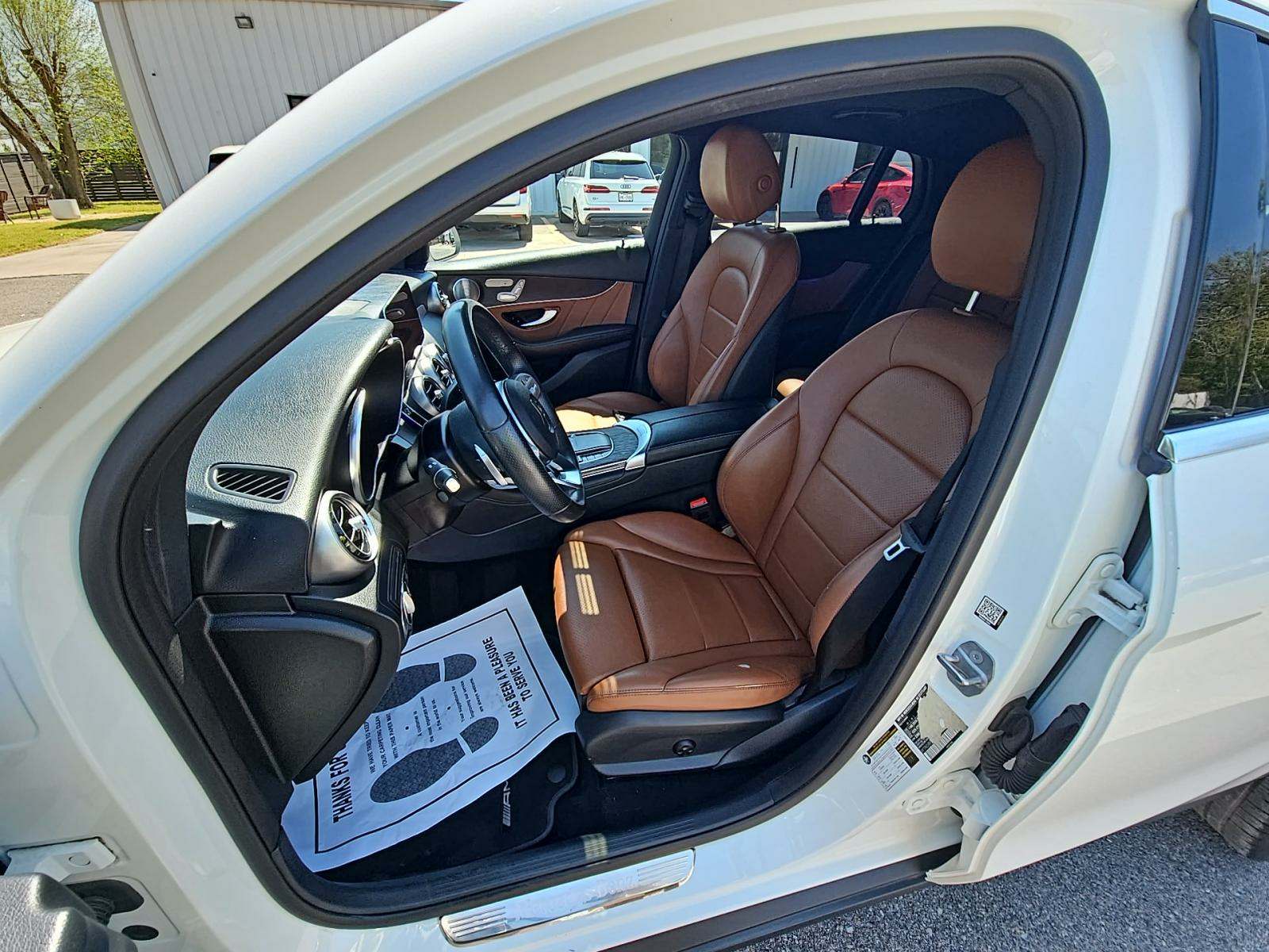 Mercedes-Benz GLC 300 4MATIC снимка Mercedes-Benz GLC 300 4MATIC