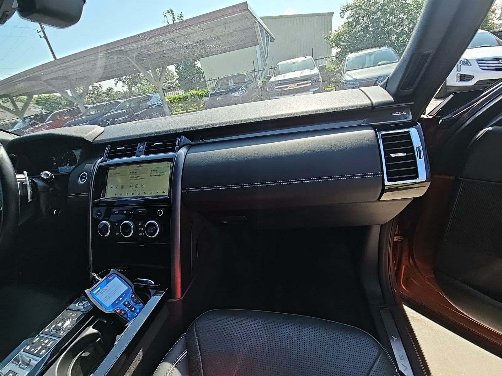 2018 Land Rover Discovery HSE Luxury AWD