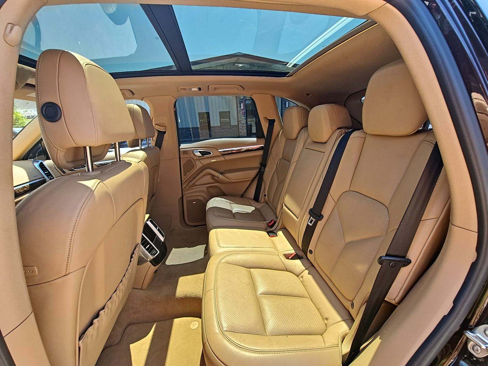 2017 Porsche Cayenne Platinum Edition AWD