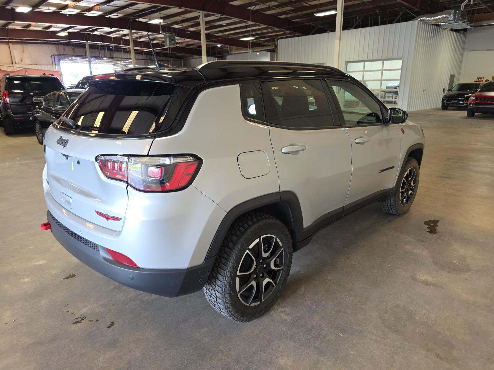 2025 Jeep Compass Trailhawk AWD