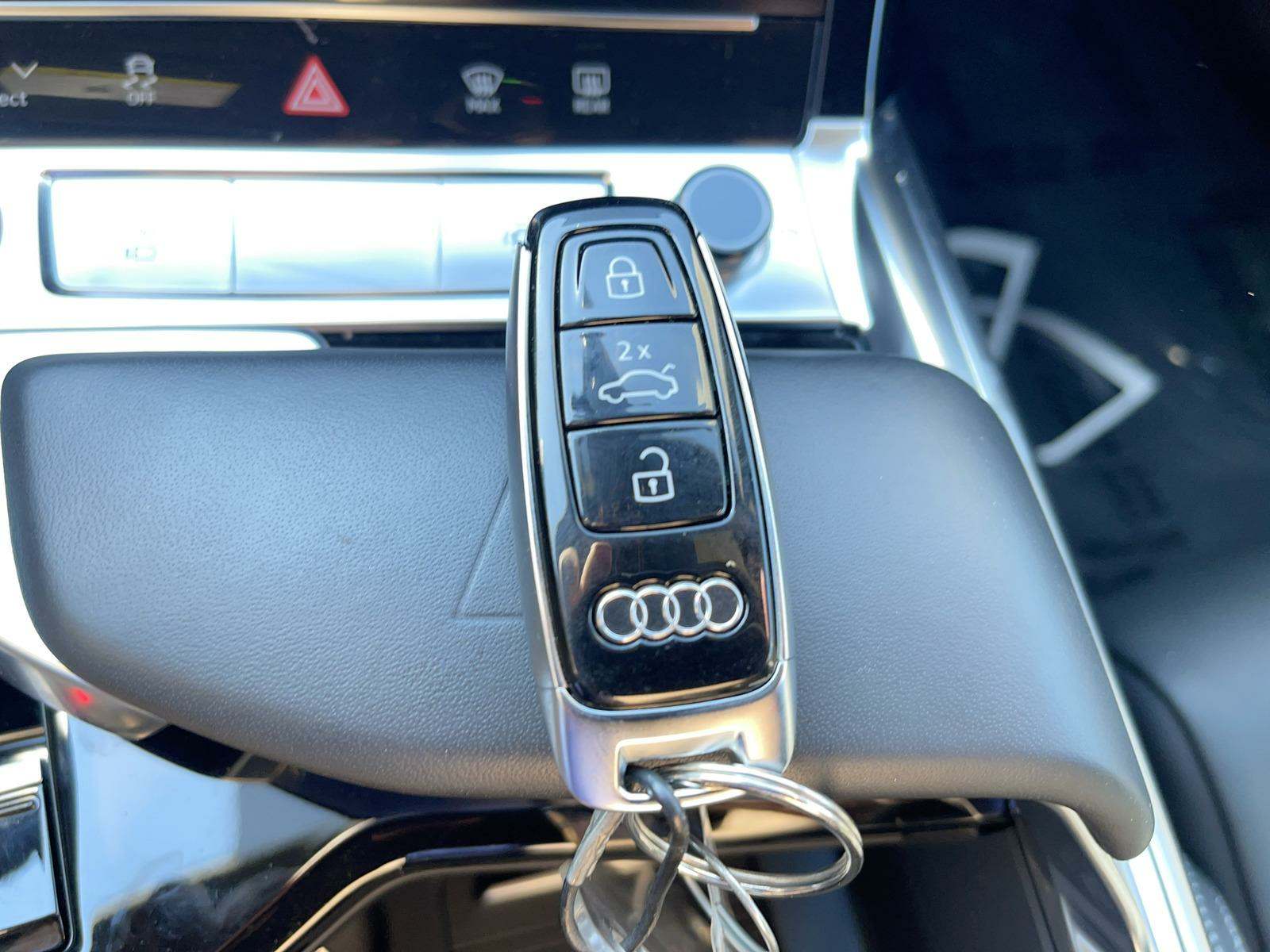 2022 Audi e-tron S Prestige AWD