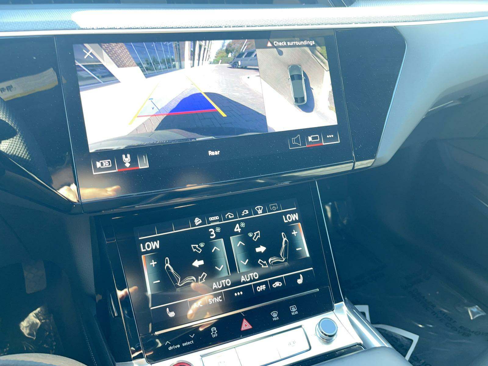 2022 Audi e-tron S Prestige AWD