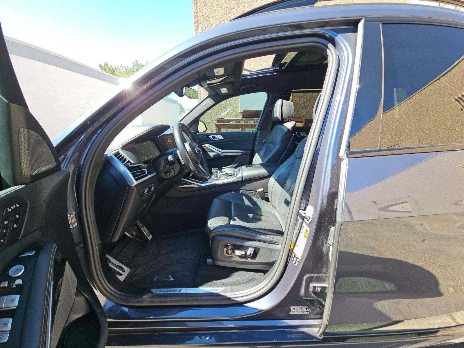 2021 BMW X7 M50i AWD