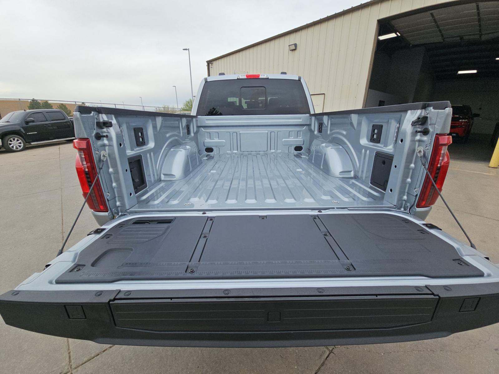 2024 Ford F-150 XLT AWD