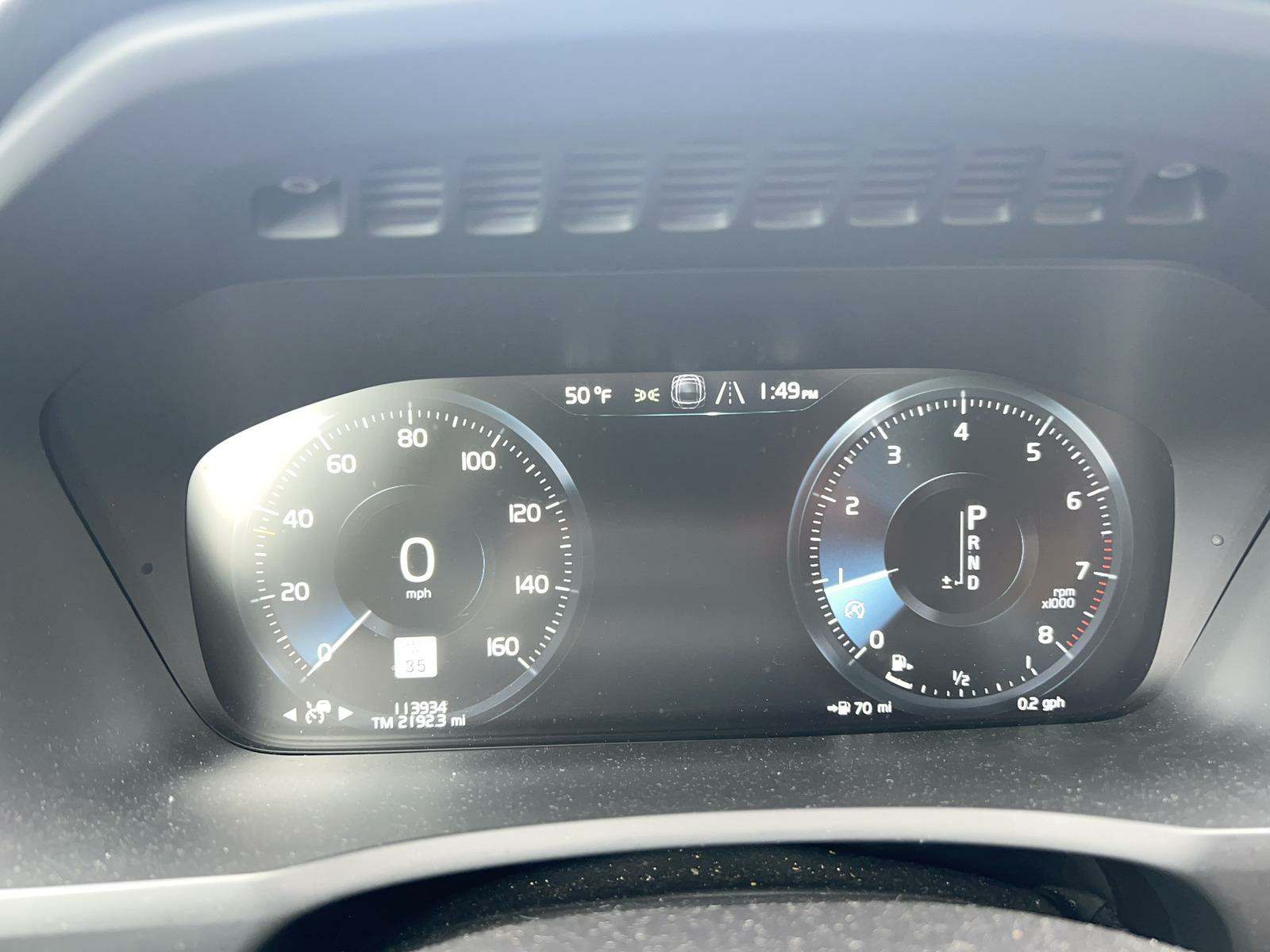 2016 Volvo XC90 T6 Momentum AWD