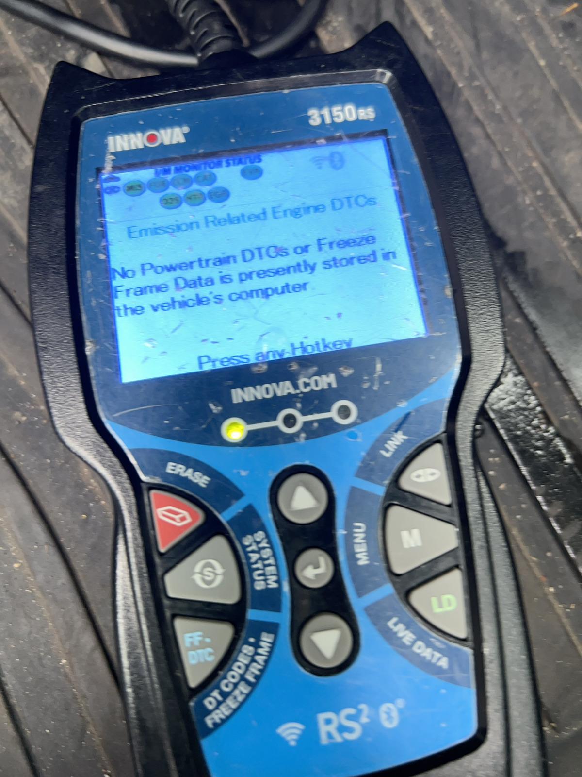 2016 Volvo XC90 T6 Momentum AWD