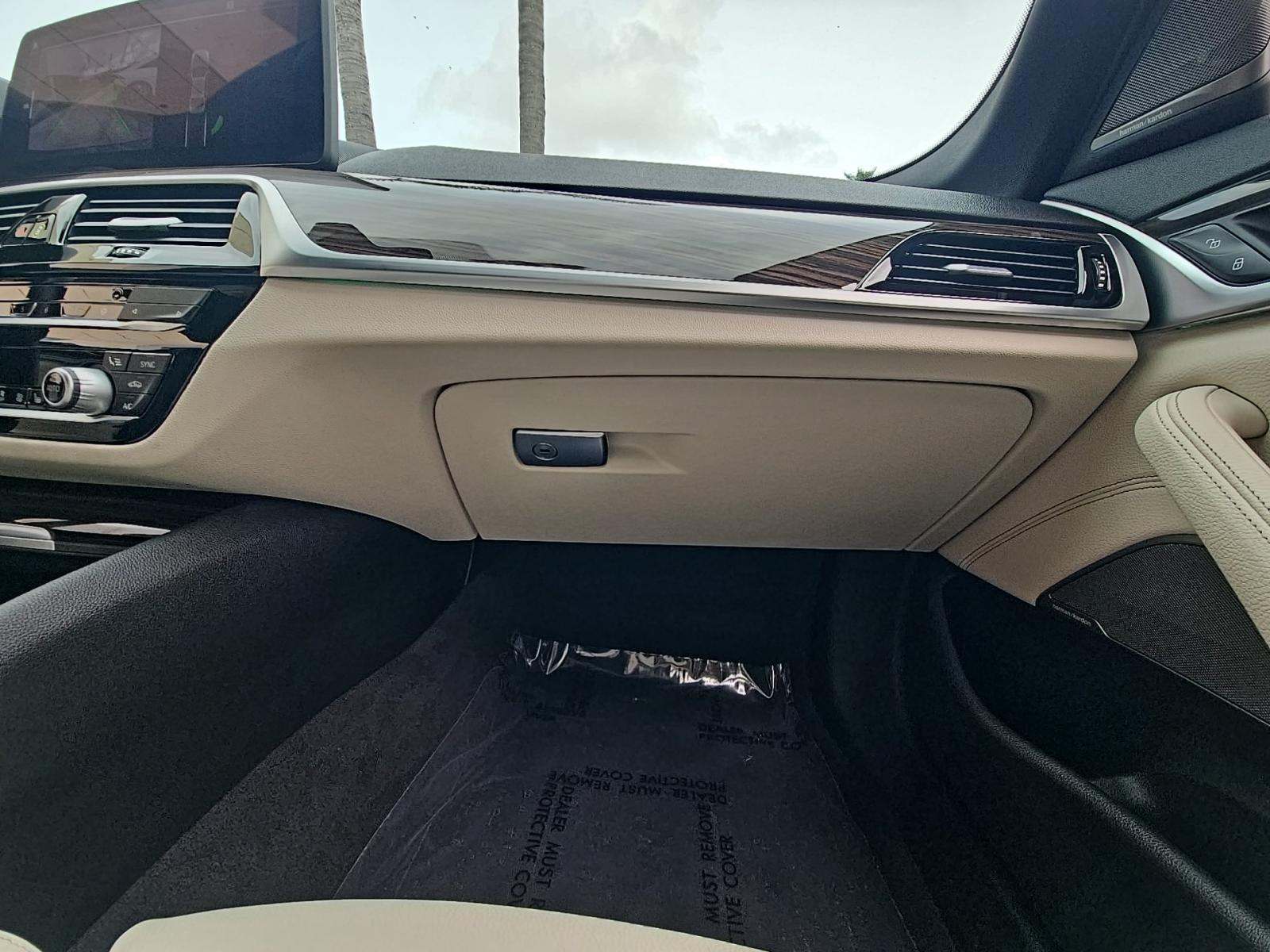 2021 BMW 5 Series 530e RWD