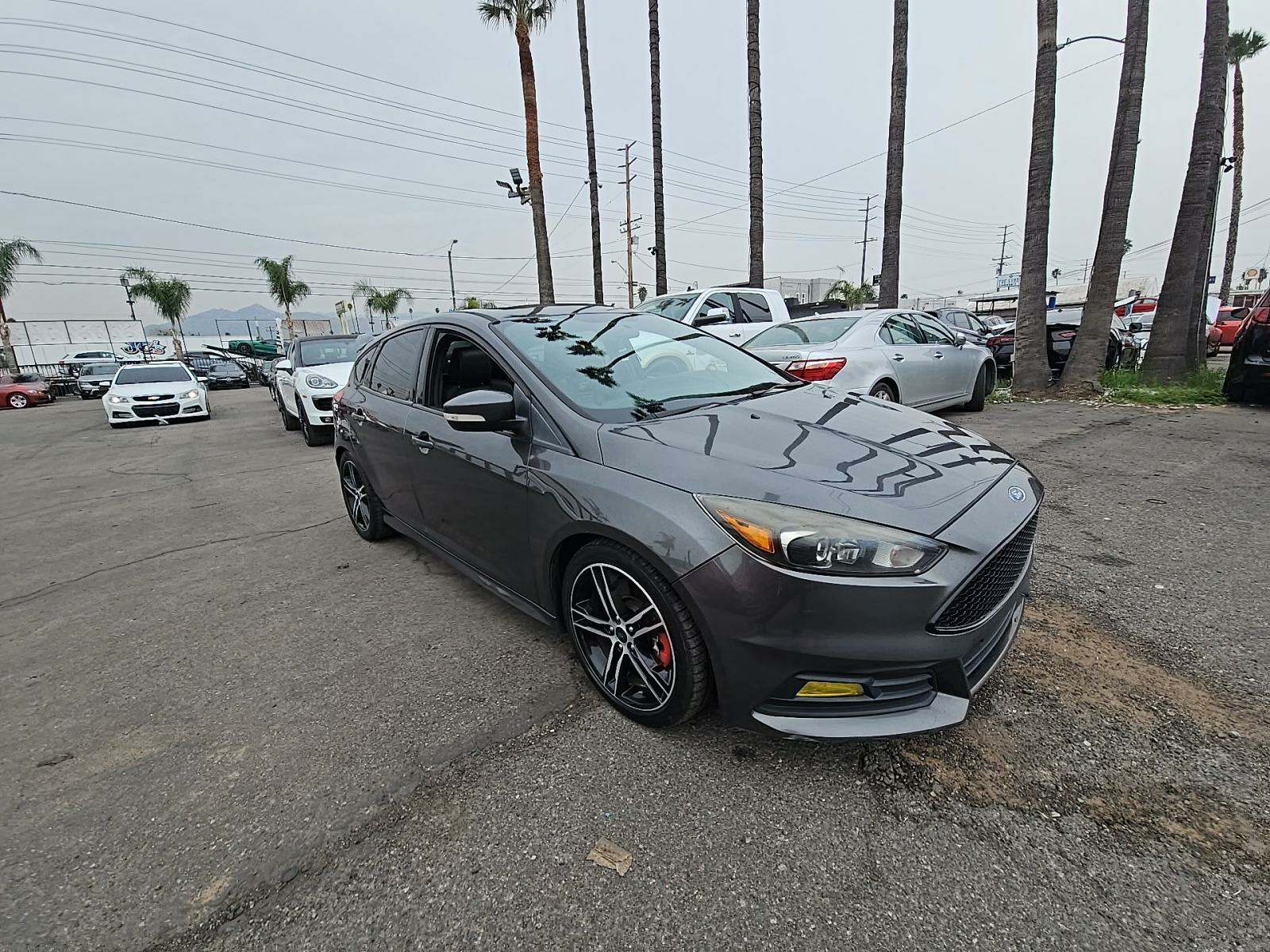 2016 Ford Focus ST FWD
