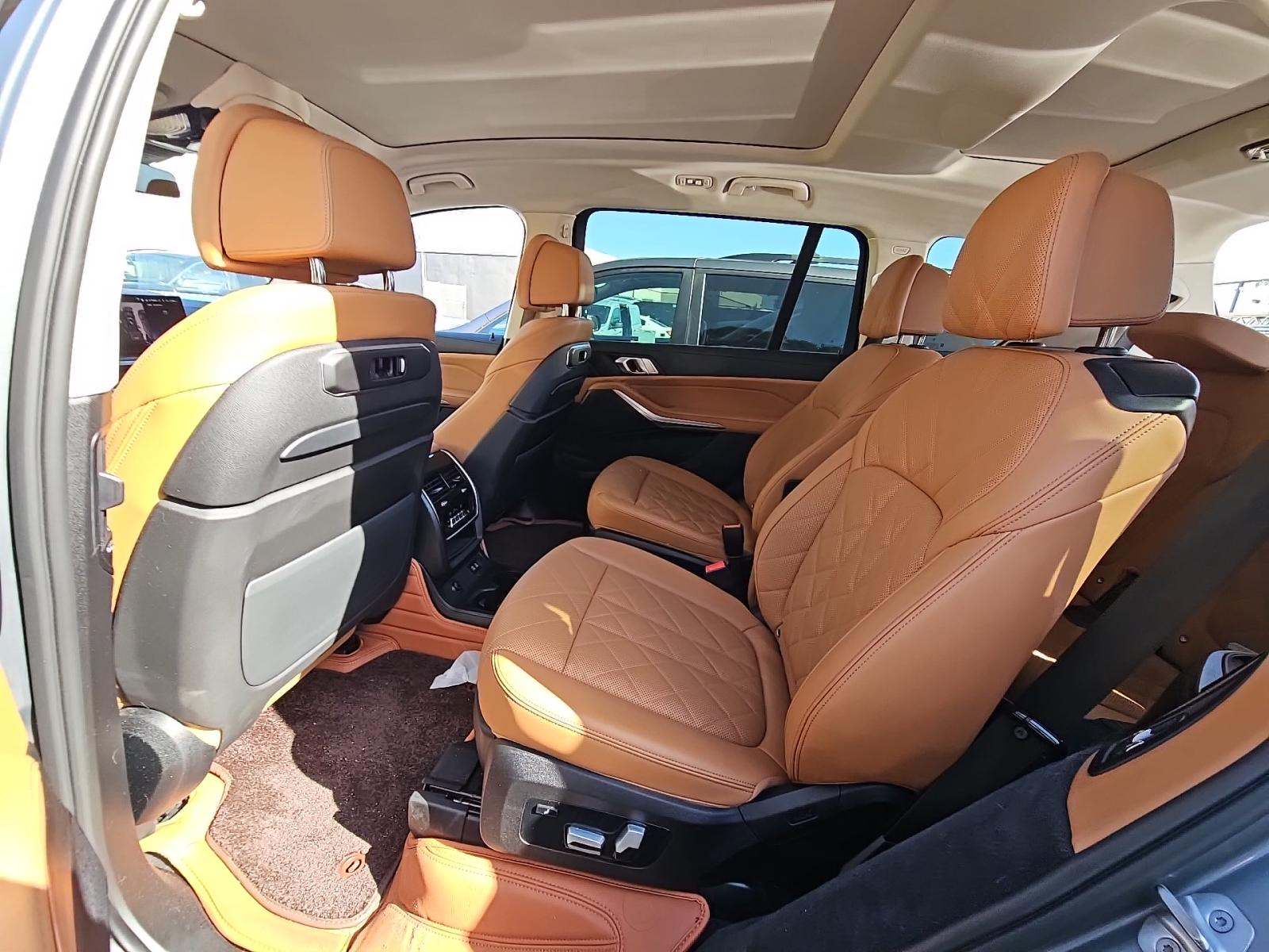 2023 BMW X7 xDrive40i AWD